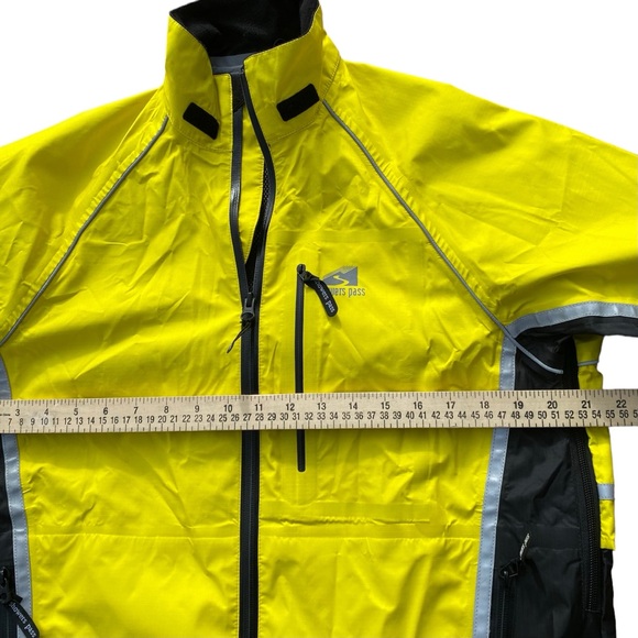 Showers Pass Elite Cycling Shell Jacket S Waterproof Yellow Hi Vis Bike Portland - Picture 8 of 9